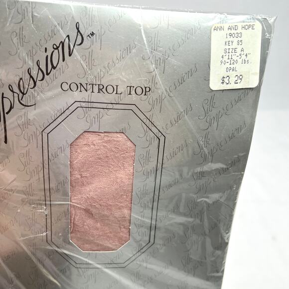 Vintage Silk Impressions Opal Control Top Pantyhose - Picture 2 of 5